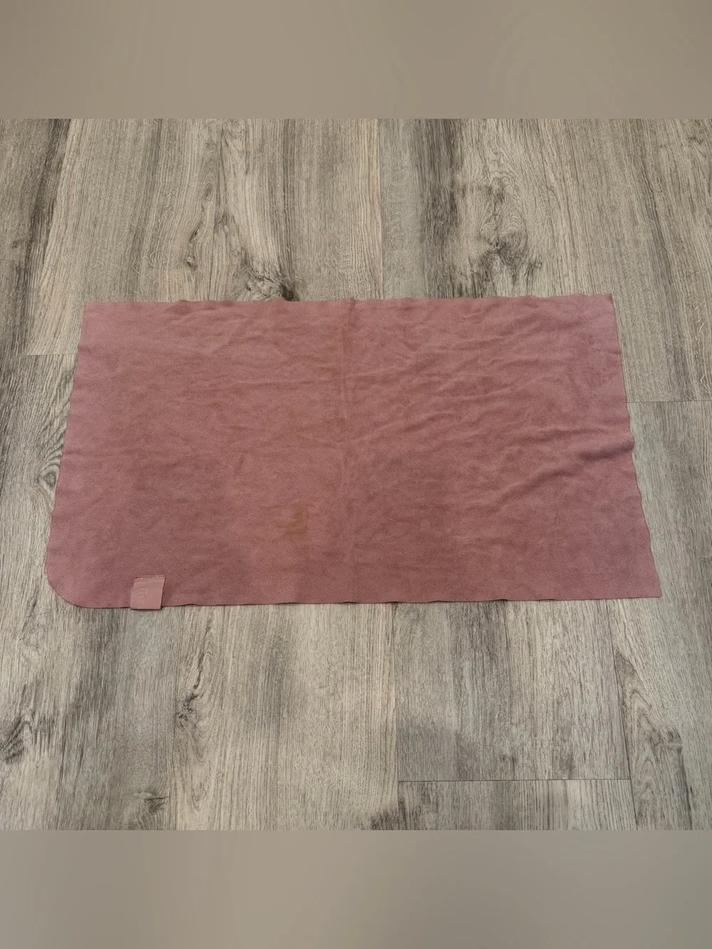 Lululemon Pink Microfiber Workout Yoga Gym Sweat Towel 15” x 25.5”